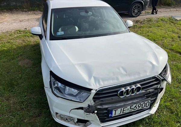 Audi A1 cena 22900 przebieg: 148000, rok produkcji 2015 z Warszawa małe 326